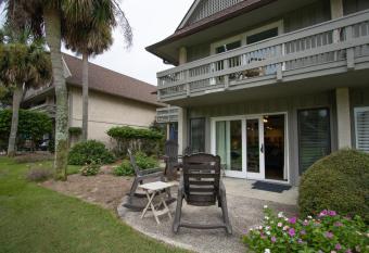 343 Captain John Fripp Villa has Balcony rooms