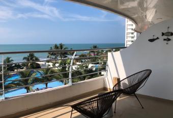 Vista Mar Suite, Fontaine Bleau has Balcony rooms