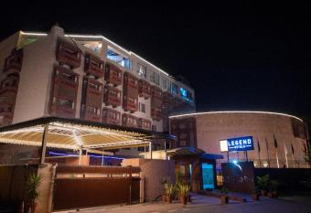 Legend Hotel Islamabad allows 18 year olds to book a room