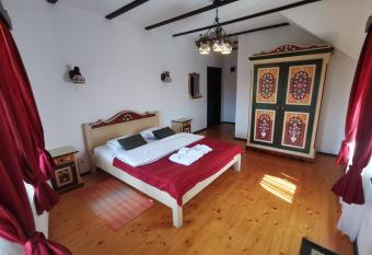 Pensiunea Casa Moga allows 18 year olds to book a room