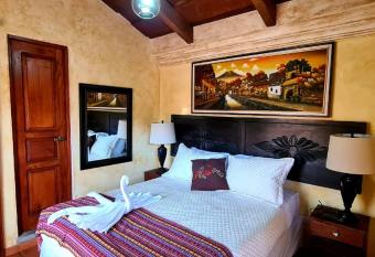 Hotel Casa Real Antigua has Balcony rooms