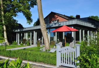 Hotel Leegerpark has Balcony rooms