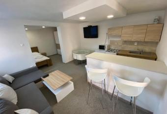 ARD Apartments - Levice has Balcony rooms