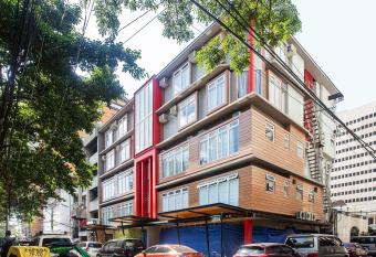 Airo Hotel Manila allows 18 year olds to book a room