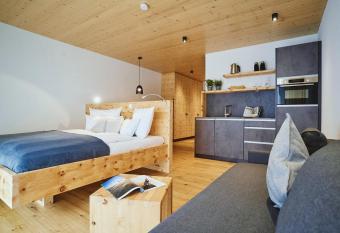 Echt Zeit Apartments has Balcony rooms