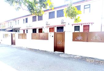 Fontanarossa Airport Sleep and Travel allows 18 year olds to book a room