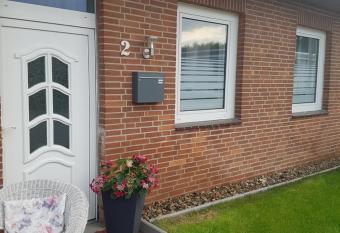 Romantiksuite only two allows 18 year olds to book a room