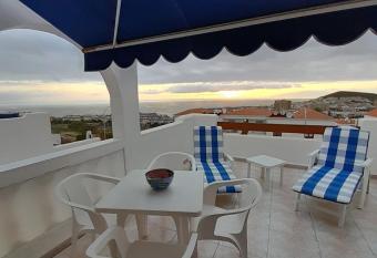 PORT ROYALE MONTANA has Balcony rooms