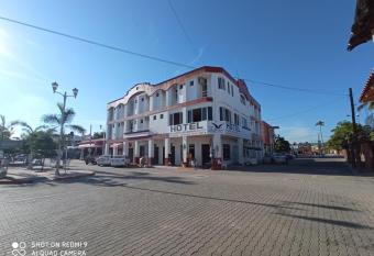 Hotel Albatros allows 18 year olds to book a room