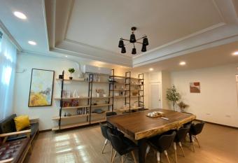 The Chambers has Balcony rooms