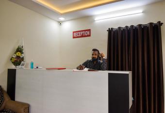 SPOT ON 74801 Carnival Resorts allows 18 year olds to book a room