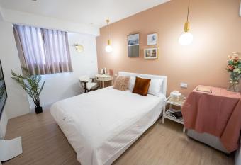 September allows 18 year olds to book a room