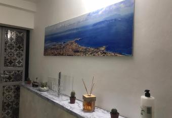 Affittacamere Le Isole has Balcony rooms