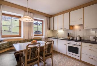 Apartment Edelwei   Oberachrain has Balcony rooms