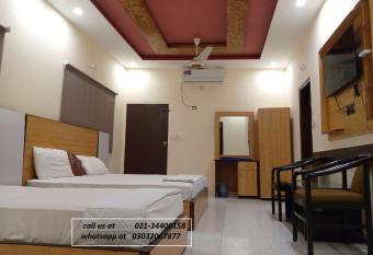 Pearl Cottage Guest House has Balcony rooms