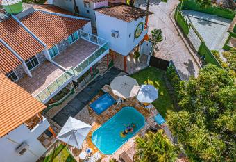 Pousada Porto Amaz  nia allows 18 year olds to book a room