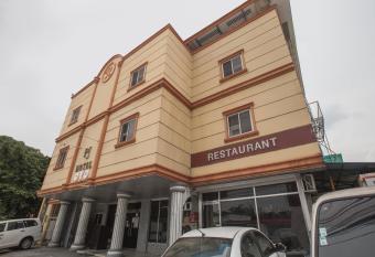 OYO 700 Pj Inn Hotel allows 18 year olds to book a room