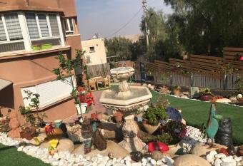                                eye sun has Balcony rooms