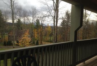 Mountainside Resort I has Balcony rooms