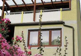 Apartment Katalin has Balcony rooms