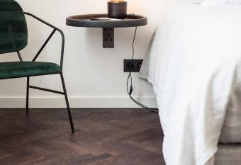 B Guest Sleep & Retreat allows 18 year olds to book a room