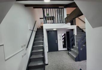 Russell St Suites has Balcony rooms