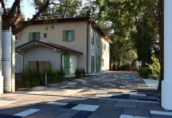 Villa Il Selvatico has Balcony rooms