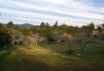 La Tierra Grande has Balcony rooms