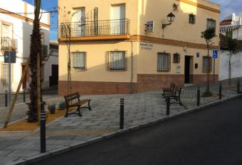 Hostal San Pedro has Balcony rooms