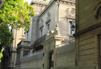 La Maison de Sophie allows 18 year olds to book a room