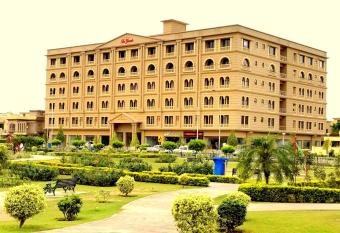 Executive 3 Bedrooms Apartment In Bahria Town has Balcony rooms