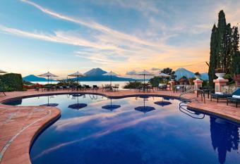 Hotel Atitlan has Balcony rooms