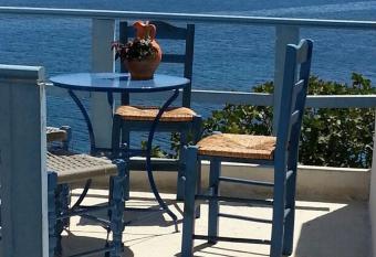 Syra balcony to the Aegean has Balcony rooms