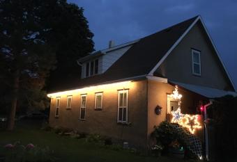1912 Nostalgic Traincrew Boarding House allows 18 year olds to book a room