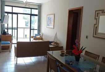 Apartamento Enseada com varanda has Balcony rooms
