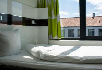 Wakeup Copenhagen - Borgergade allows 18 year olds to book a room