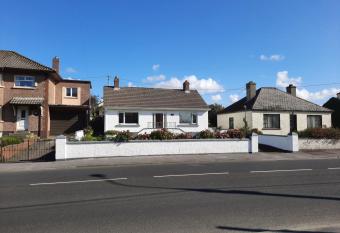 Drummer Cottage allows 18 year olds to book a room