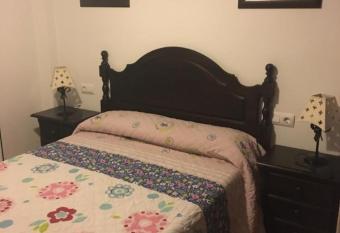 El Escondite de Myriam has Balcony rooms