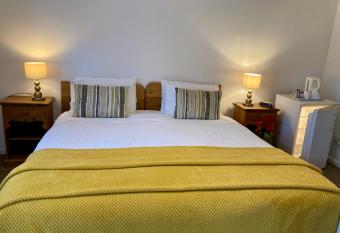 Jersey Villa Guest House allows 18 year olds to book a room