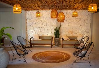 Noah Beach Hotel & Suites allows 18 year olds to book a room