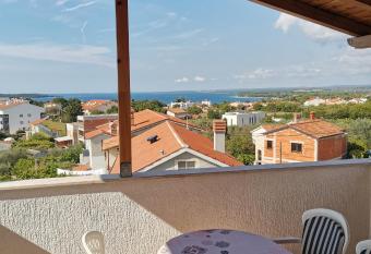 Villa Dorina has Balcony rooms