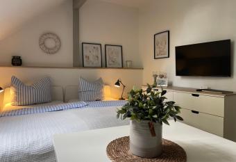 Weberhof Apartment 6 has Balcony rooms