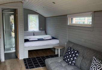 Westwind Pod has Balcony rooms