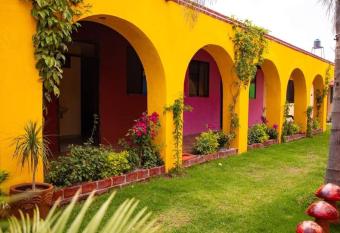 Hotel Sicar   has Balcony rooms