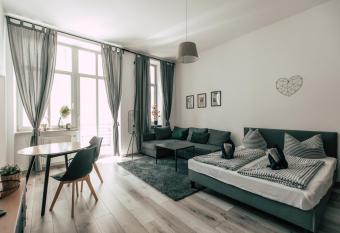 Luga Homes - Gewandhaus allows 18 year olds to book a room