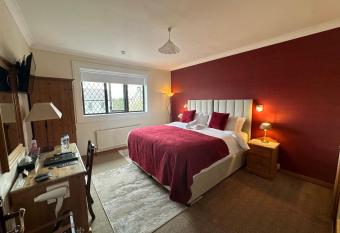 Ardawn House allows 18 year olds to book a room