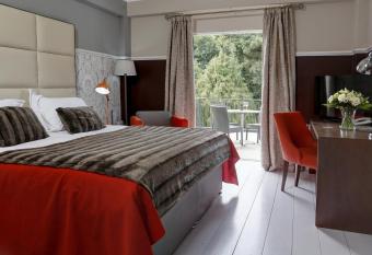 Needham House Hotel allows 18 year olds to book a room