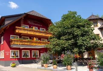 Hirschen-Dorfm  hle has Balcony rooms