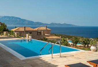 Luxury Zakynthos Villa Villa Leona 2 Bedrooms Agios Nikolaos has rooms with a private hot tub