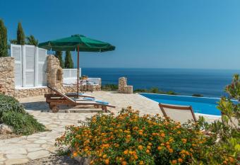 Luxury Villa Zakynthos Devito Villa 3 Bed Agios Nikolaos has Balcony rooms